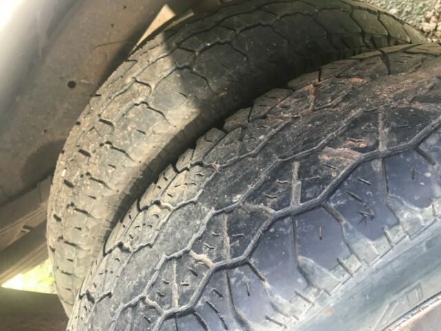 1990 White Ford F-350 Cab & Chassis