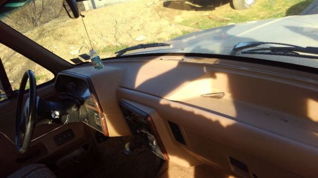 1990 Beige/brown Ford F-350 Crew Cab Pickup