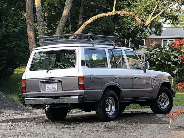 1990 Silver and White Toyota Land Cruiser Wagon