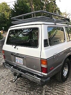 1990 Silver and White Toyota Land Cruiser Wagon