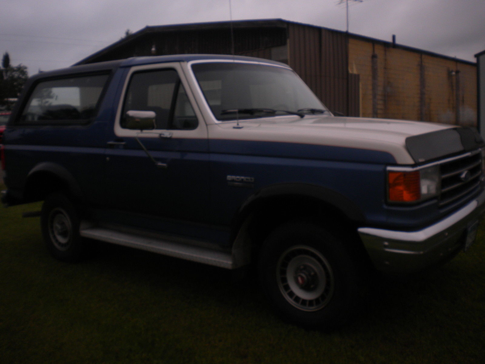 1990 Blue/white Ford Bronco full size bronco