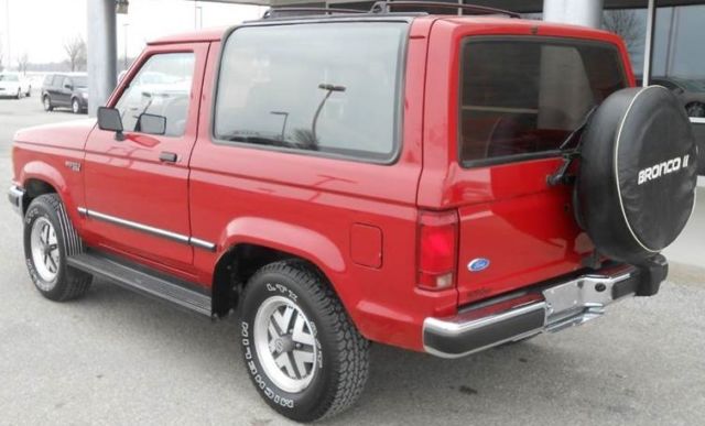 1990 Blue Ford Bronco 2