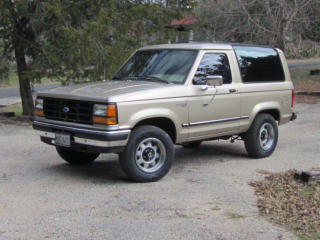1990 Blue Ford Bronco SUV