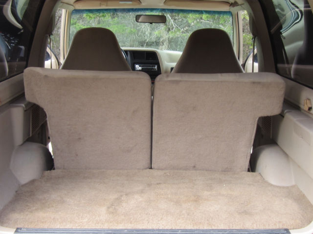 1990 Blue Ford Bronco SUV
