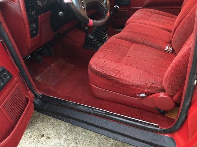 1990 Red Ford Bronco II SUV