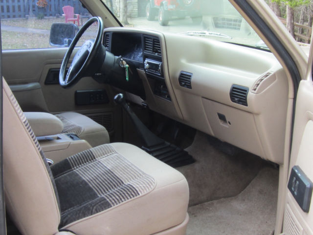 1990 Blue Ford Bronco SUV