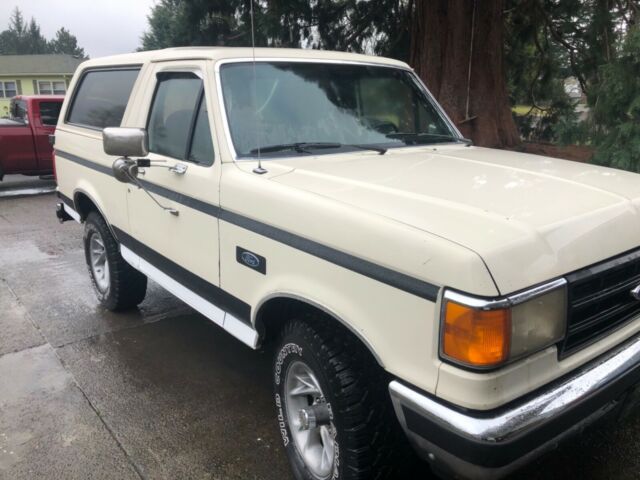 1990 White Ford Bronco
