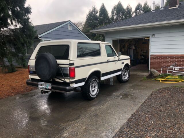 1990 White Ford Bronco