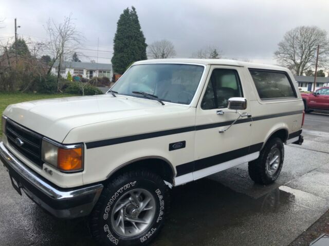 1990 White Ford Bronco