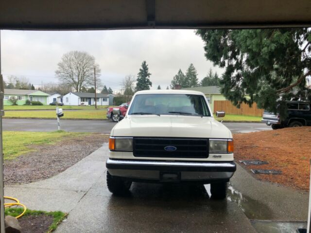 1990 White Ford Bronco