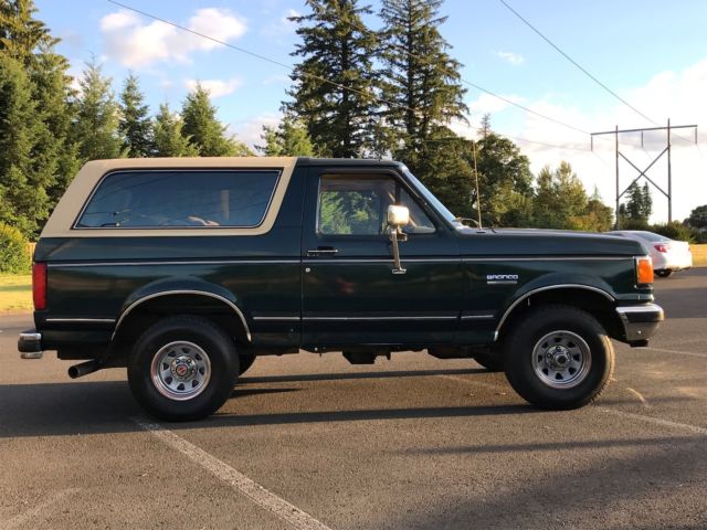 1990 Green Ford Bronco SUV