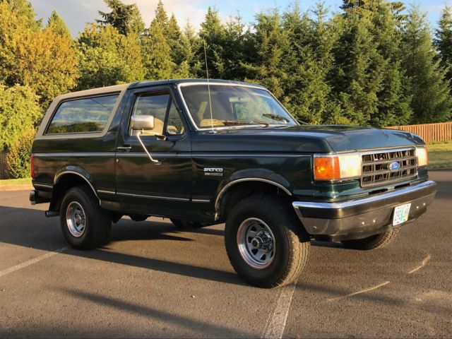1990 Green Ford Bronco SUV