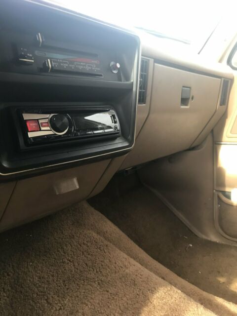 1990 White Ford Bronco