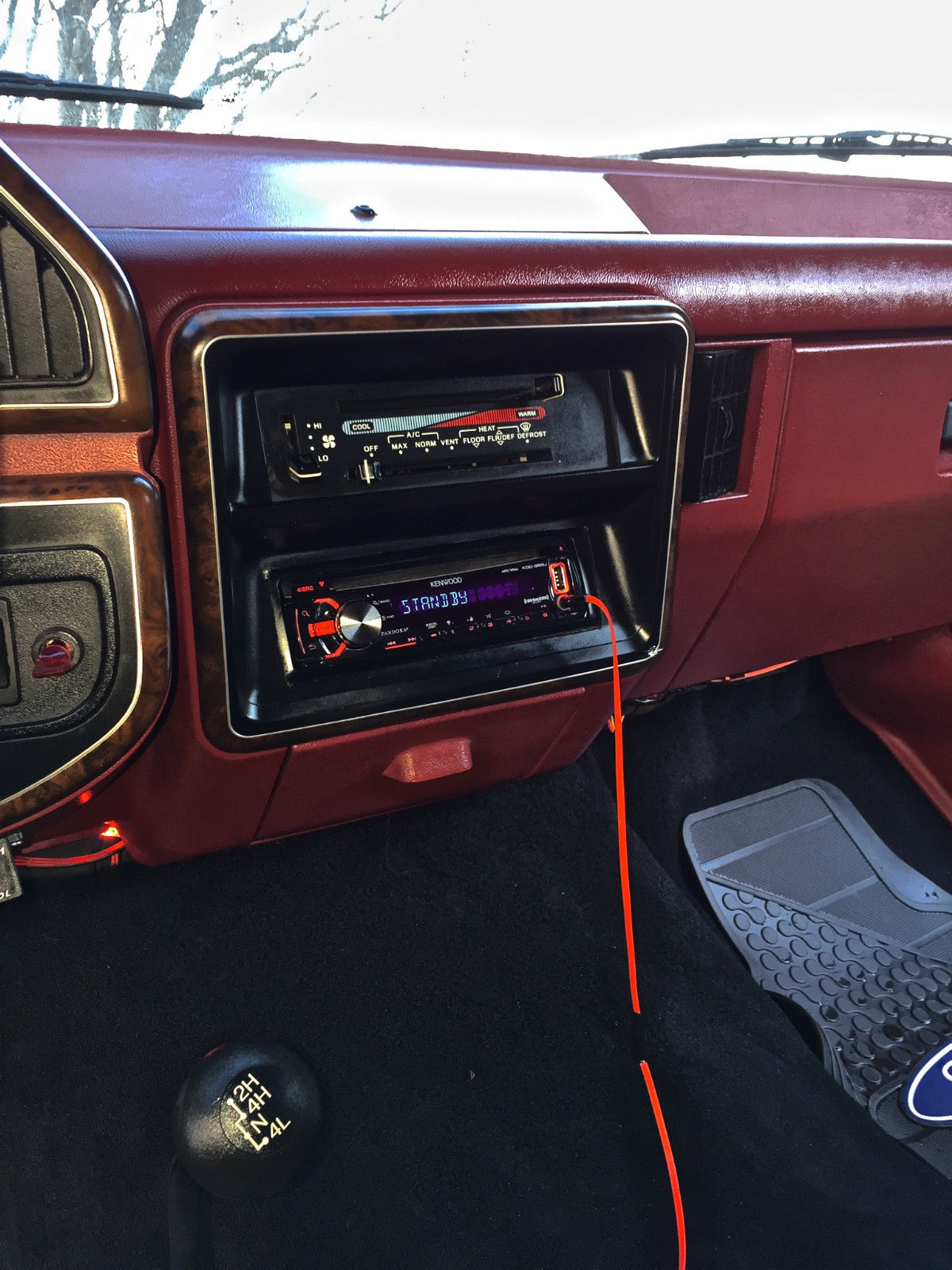 1990 White/ Grey Two Tone Ford Bronco SUV