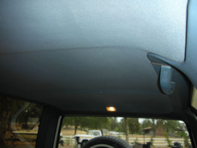 1990 white Ford Bronco II suv