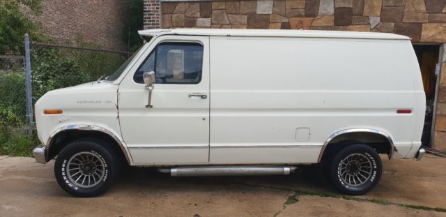1990 White Ford E-Series Van