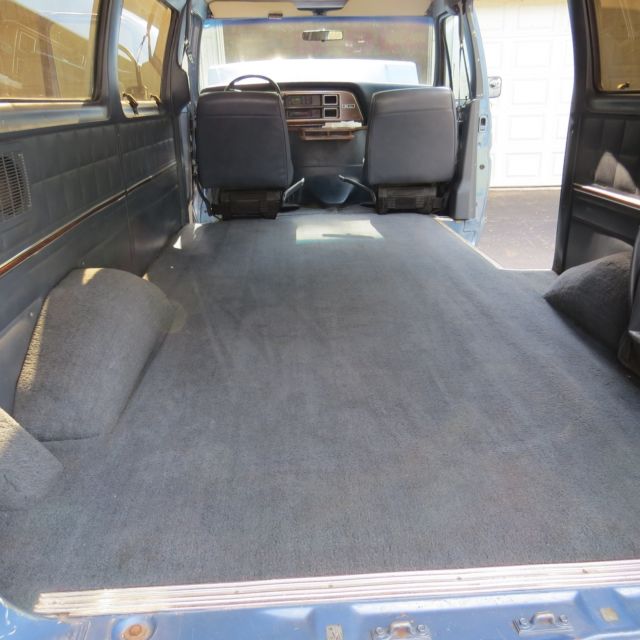 1990 Ford E-Series Van