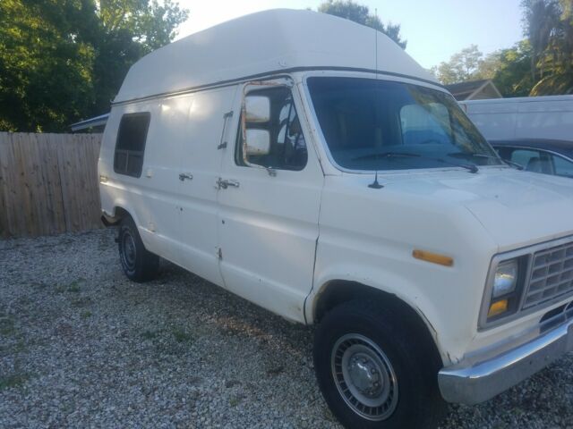 1990 White Ford E-Series Van Van Camper