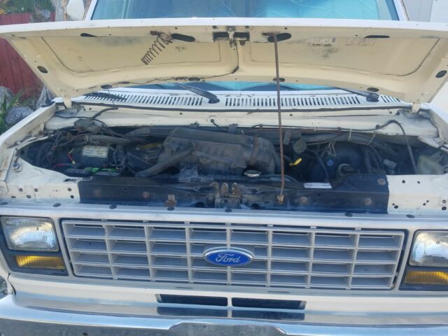 1990 White Ford E-Series Van Van Camper