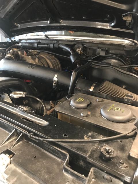 1990 Black Ford F-150 Standard Cab Pickup