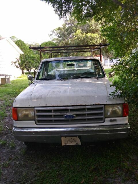 1990 White Ford F-150 pick up