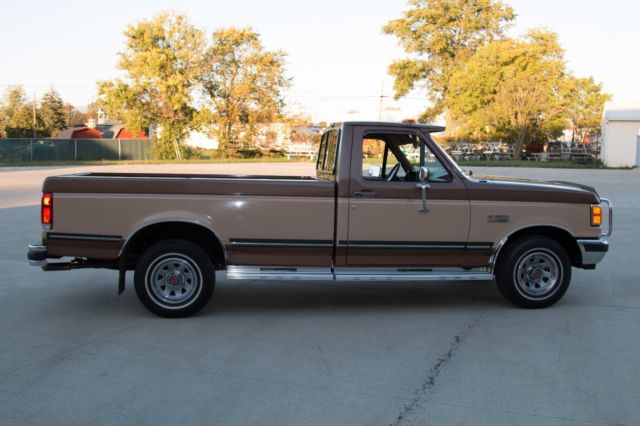 1990 Tan Ford F-150