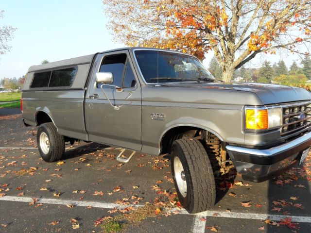 1990 Gray Ford F-150 Standard Cab Pickup