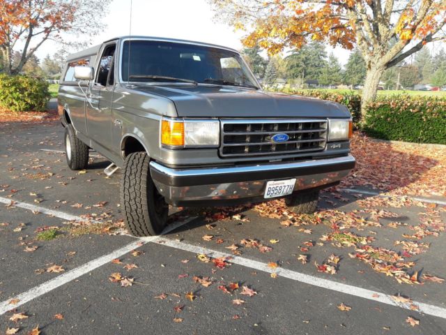 1990 Gray Ford F-150 Standard Cab Pickup