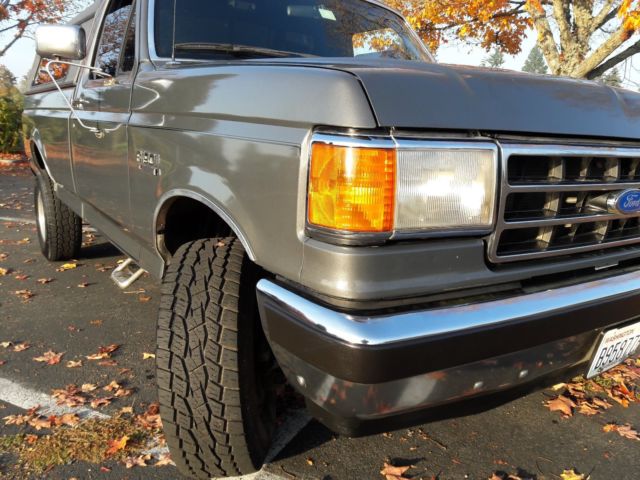 1990 Gray Ford F-150 Standard Cab Pickup
