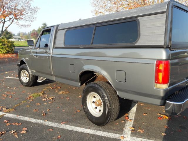 1990 Gray Ford F-150 Standard Cab Pickup