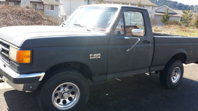 1990 Gray Ford F-150 Standard Cab Pickup