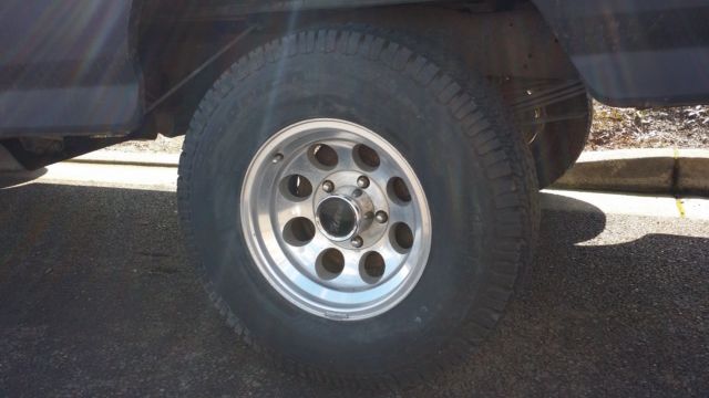 1990 Gray Ford F-150 Standard Cab Pickup