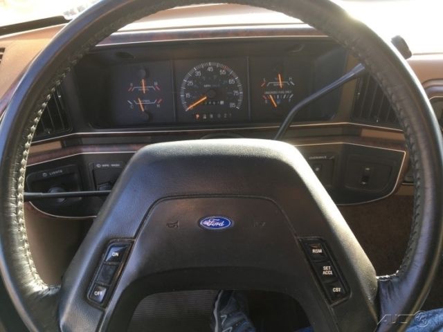 1990 Tan Ford F-150