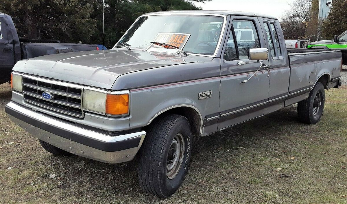 1990 Gray Ford F-250 Extended Cab Pickup