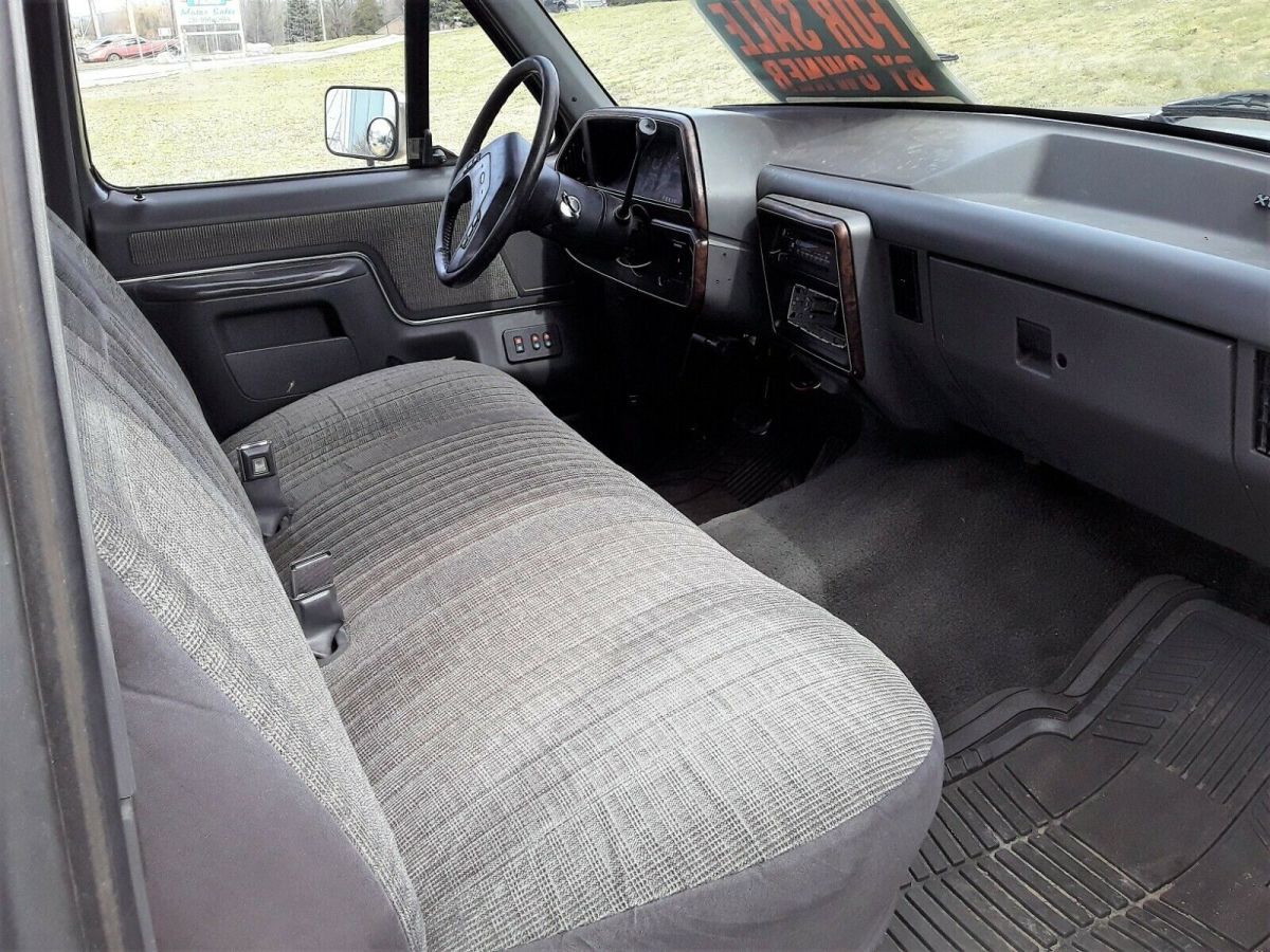 1990 Gray Ford F-250 Extended Cab Pickup
