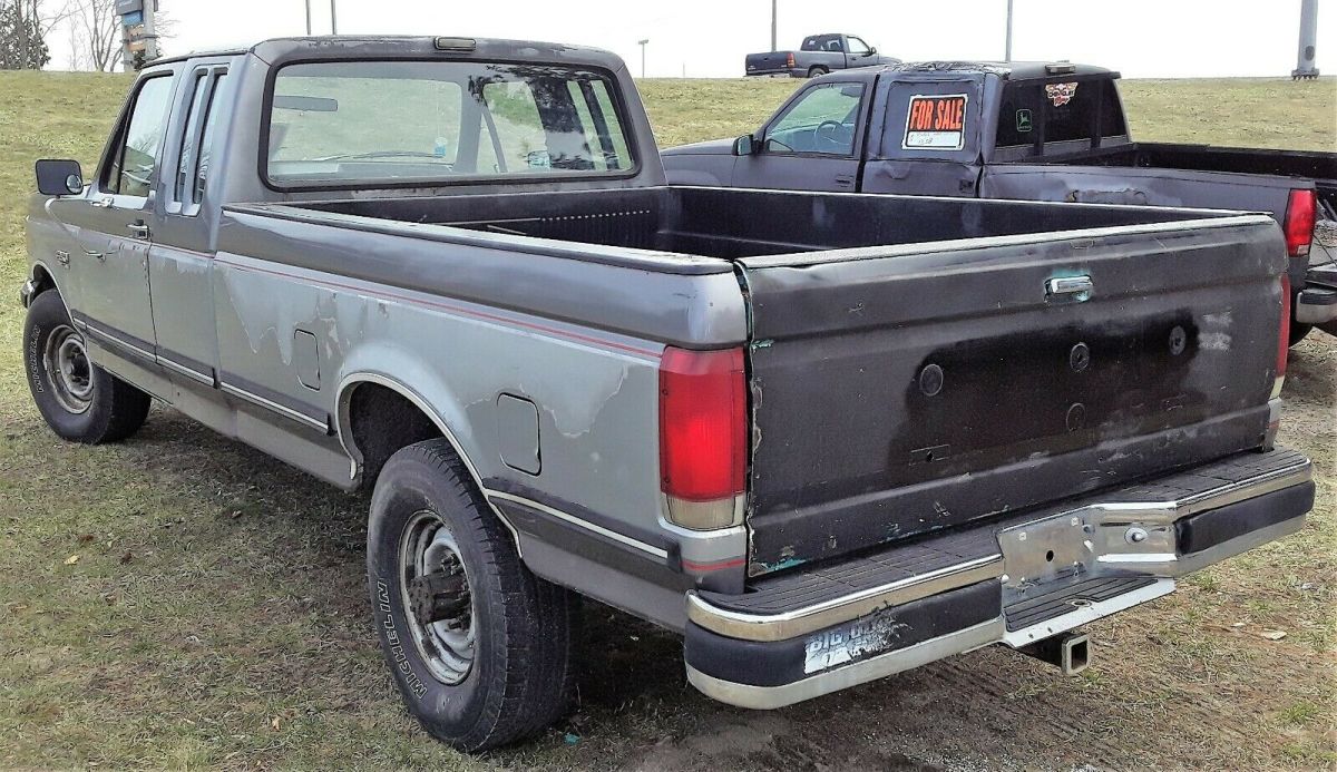 1990 Gray Ford F-250 Extended Cab Pickup