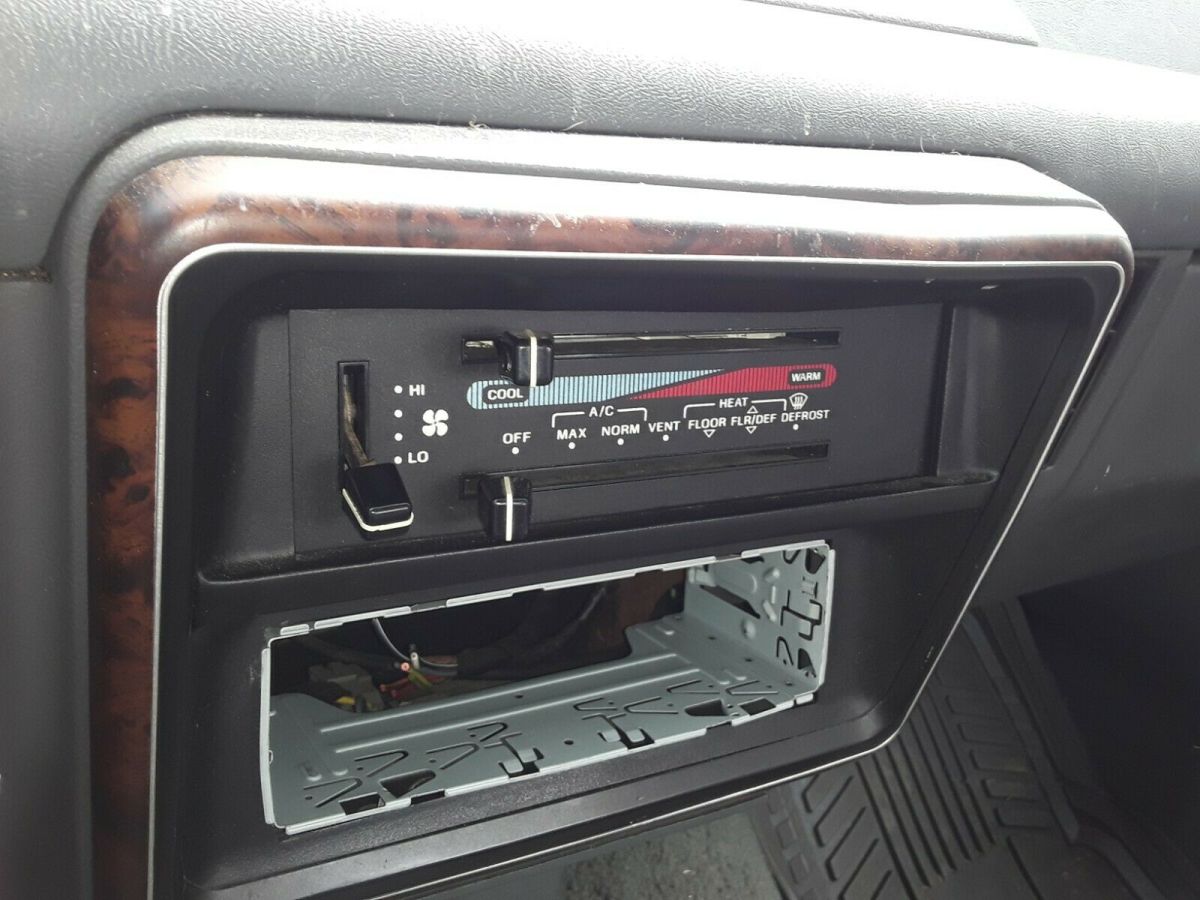 1990 Gray Ford F-250 Extended Cab Pickup