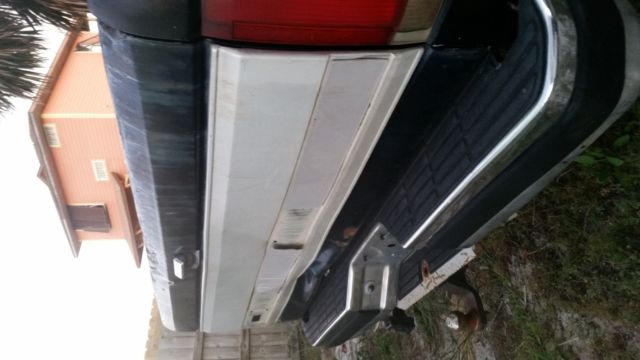 1990 Black Ford F-250 Standard Cab Pickup