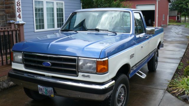 1990 Blue Ford F-250