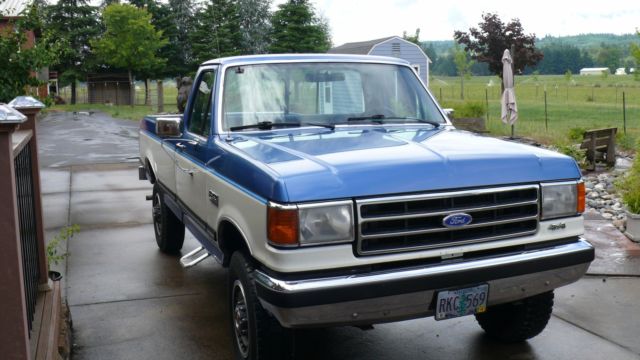 1990 Blue Ford F-250