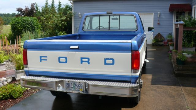 1990 Blue Ford F-250