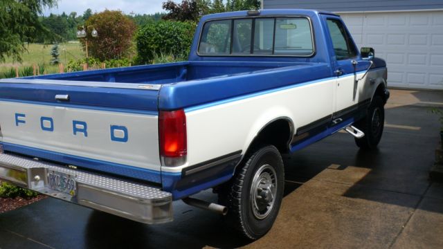 1990 Blue Ford F-250