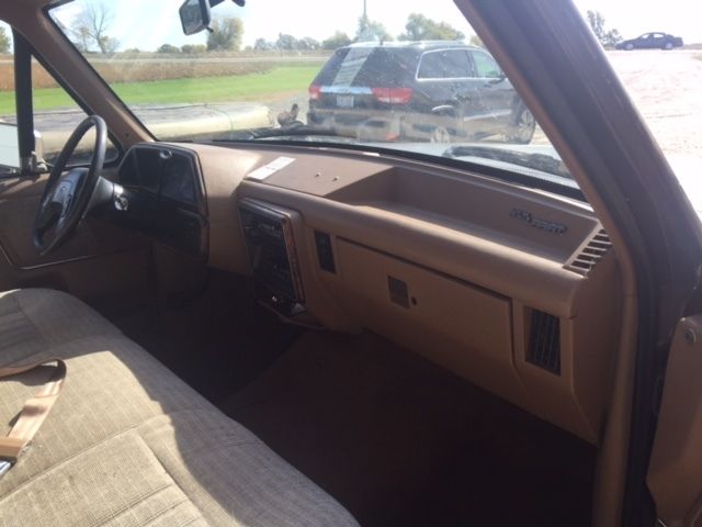 1990 Brown Ford F-250 Standard Cab Pickup