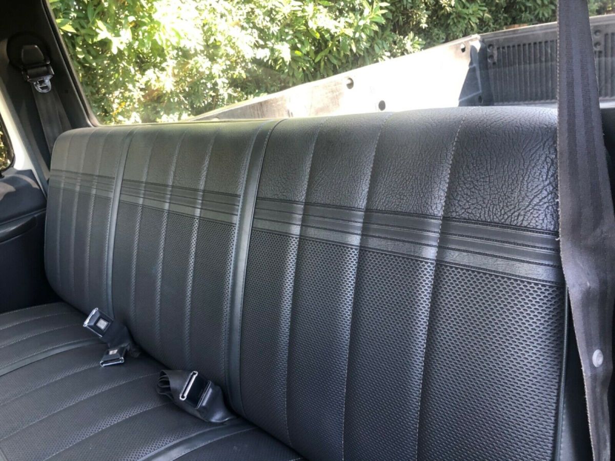 1990 White Ford F-250 Standard Cab Pickup