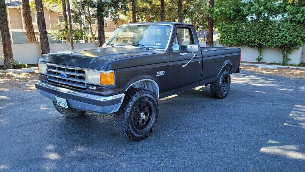 1990 Black Ford F-250 Pickup