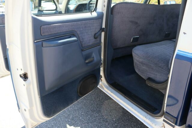 1990 White Ford F-350 Crew Cab Pickup