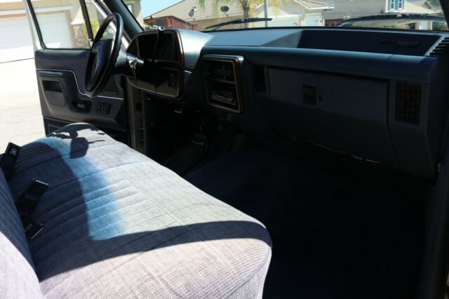 1990 White Ford F-350 Crew Cab Pickup