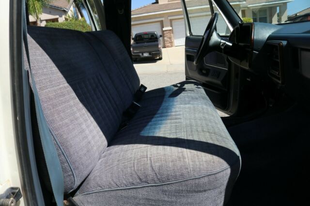 1990 White Ford F-350 Crew Cab Pickup