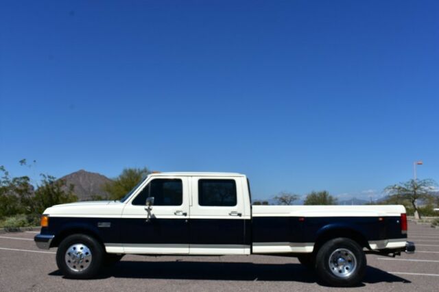 1990 White Ford F-350 --