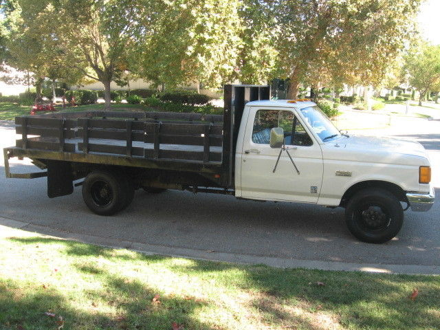 1990 White Ford F-350 Standard Cab Pickup